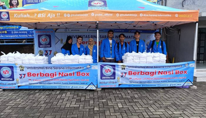 Bulan Suci Ramadhan 2025, UBSI Kampus Karawang Kembali Berbagi Nasi Box untuk Masyarakat