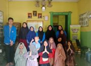 Gotong Royong Bangun Kemandirian Anak di Asrama Yatim: Mahasiswa UBSI Karawang Hadirkan Semangat Edukasi dan Kebersamaan