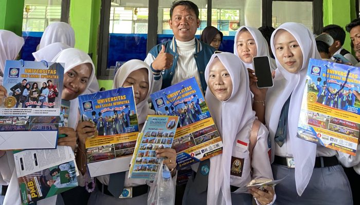 Edu Fair SMKN 1 Rengasdengklok Jadi Titik Temu Siswa dan Dunia Kampus Menuju Masa Depan Karier