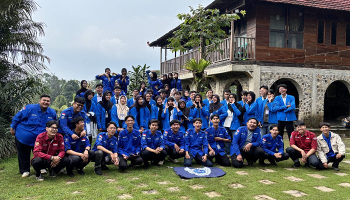 Asah Kepemimpinan di Alam Terbuka, HIMASI UBSI Karawang Gelar LDKM di Wanayasa