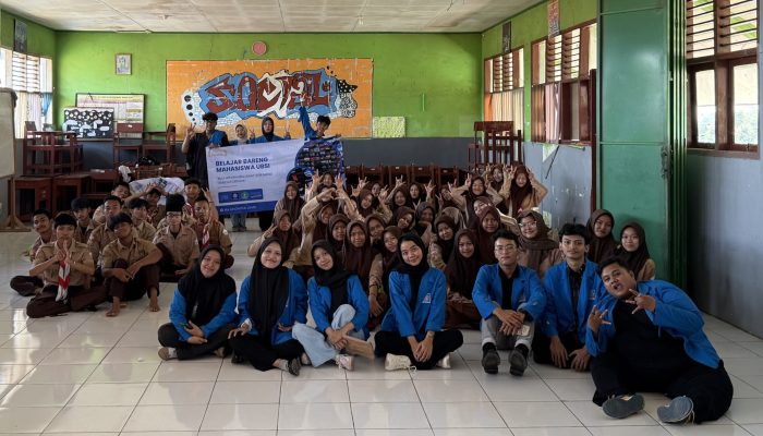 Mahasiswa UBSI Karawang Kenalkan Analisis Data dengan Power BI di MA Ghoyatul Jihad