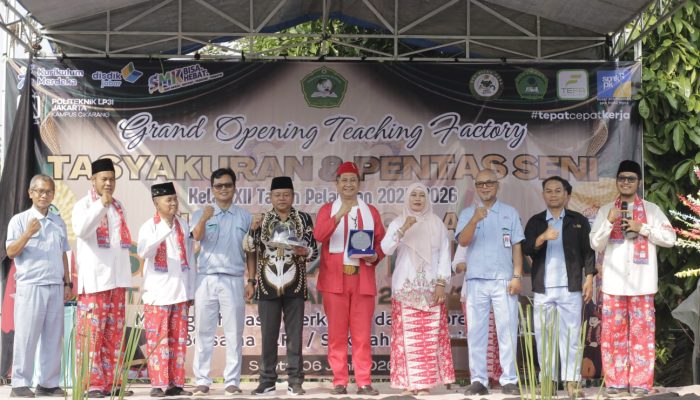 UBSI Cikarang Dukung Wisuda dan Peresmian Teaching Factory SMK Hijau Muda