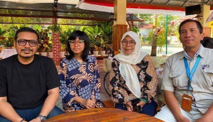 Akeyla Naraya Bawa Batik Karawang ke World Nomad Games
