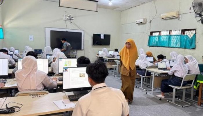 Karawang Atur Ulang Penempatan Guru untuk Atasi Kekurangan SD