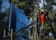 Pemkab Karawang Mulai Salurkan Kabel Udara ke Bawah Tanah di Lima Jalan Perkotaan