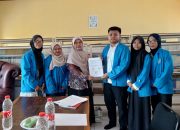 Mahasiswa UBSI Serahkan Sistem Informasi Perpustakaan ke SMKN 1 Tirtamulya
