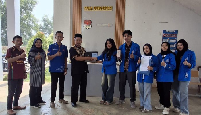 Mahasiswa UBSI Kembangkan Absenku untuk Digitalisasi Absensi Sekolah