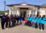 Senam Bersama PKK dan Mahasiswa BSI Explore di Karang Indah